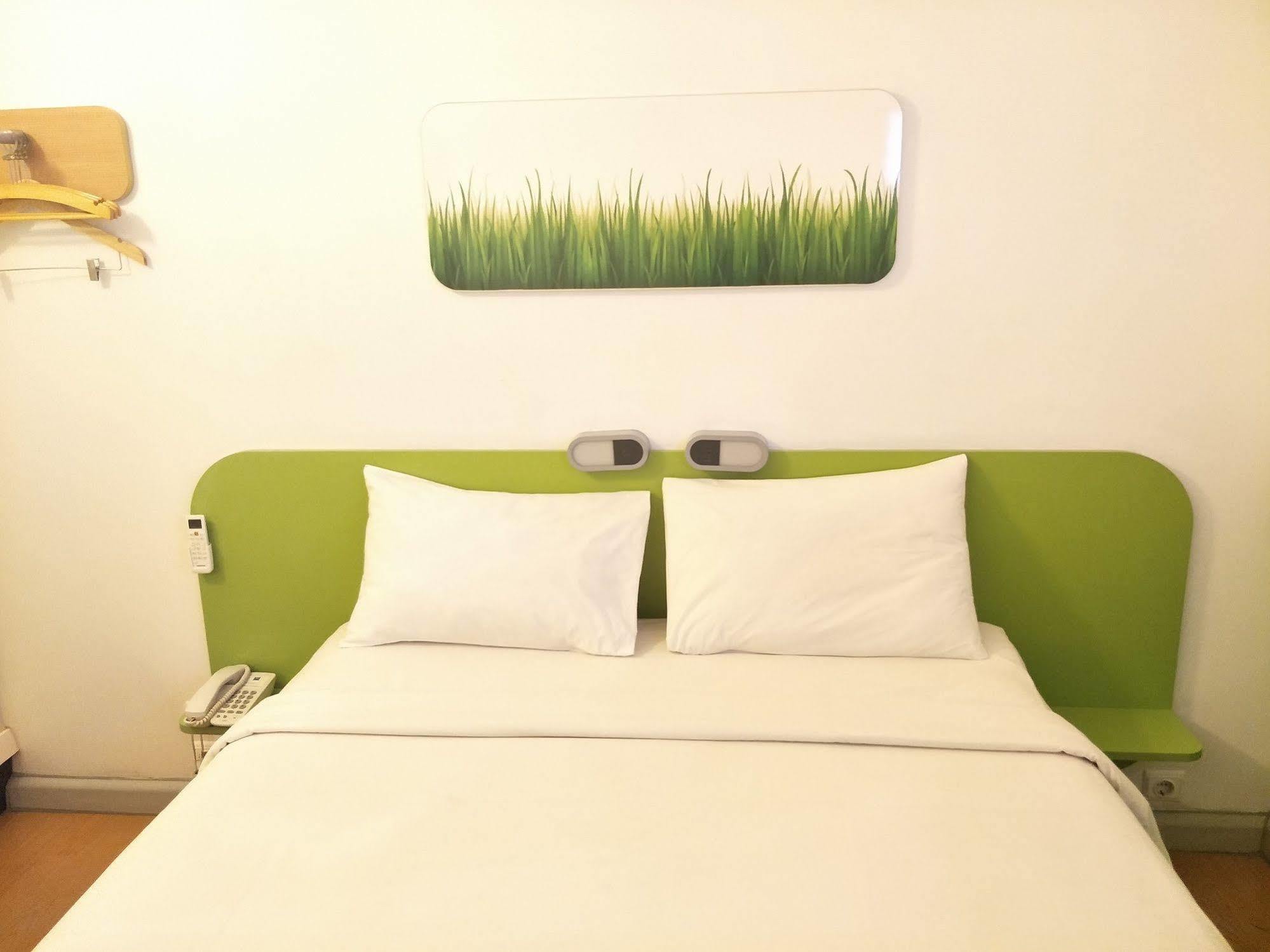Cordia Hotel Surabaya Airport - Hotel Dalam Bandara - Formerly Ibis Budget Surabaya Airport Sidoarjo Exterior photo
